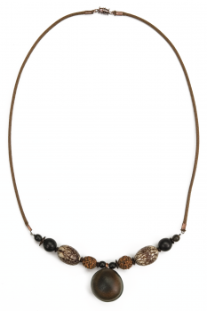 #CMUCUCH - Collier modÃ¨le MUCUNA Chocolat